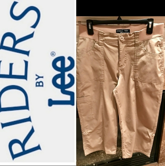 Lee Riders Cargo Capris (EUC) - Picture 1 of 9